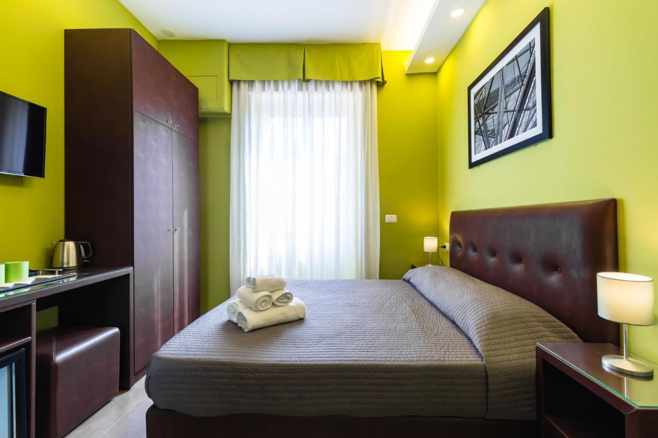 Bh Napoli Railway Otel Dış mekan fotoğraf
