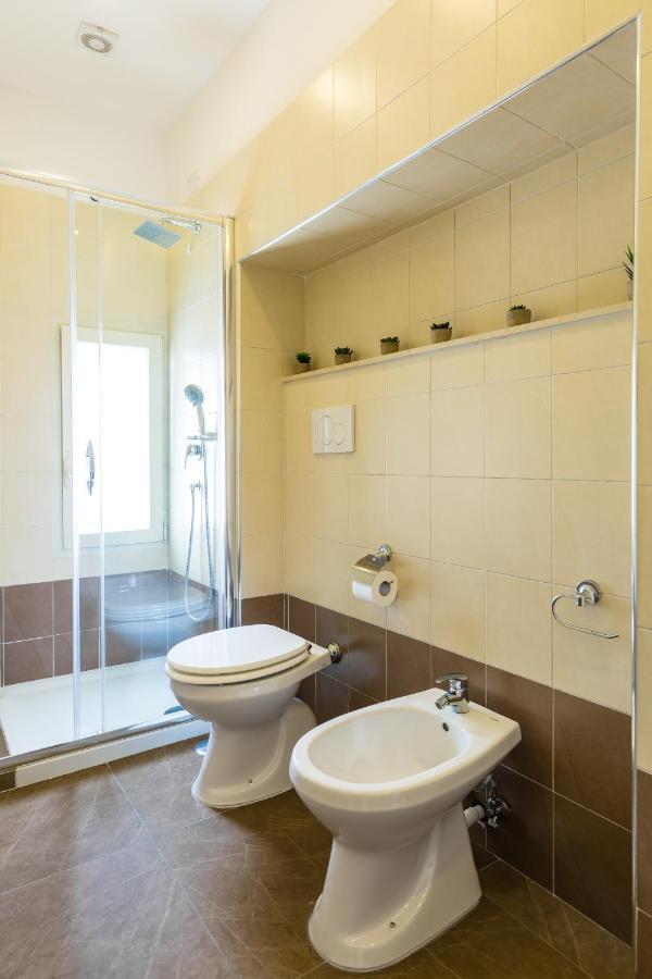 Bh Napoli Railway Otel Dış mekan fotoğraf