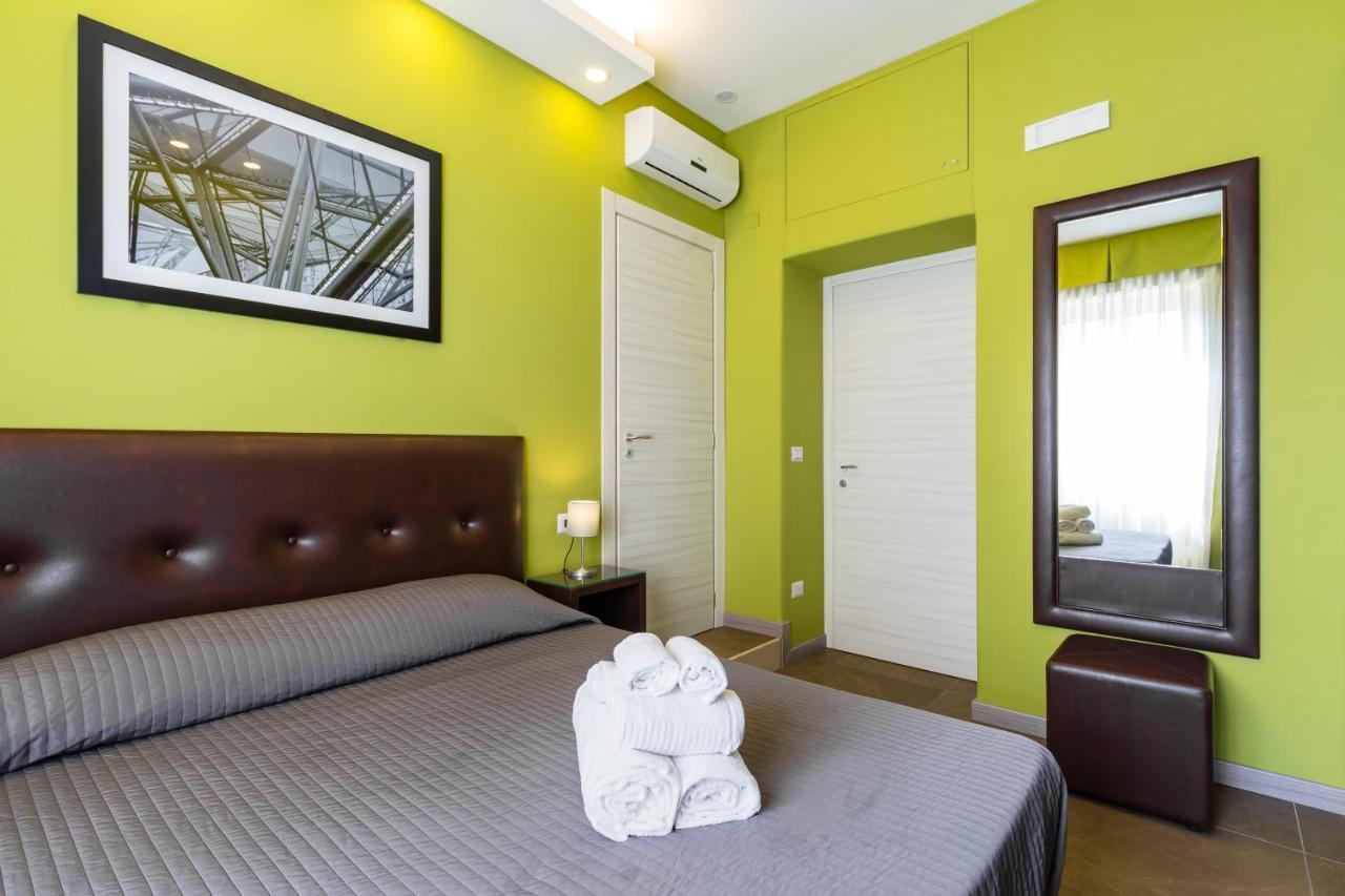 Bh Napoli Railway Otel Dış mekan fotoğraf