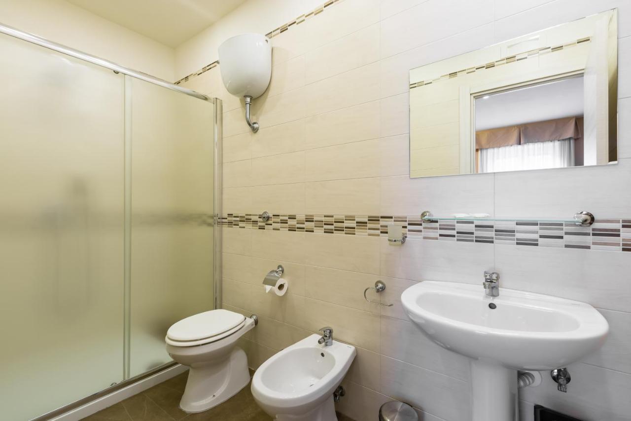 Bh Napoli Railway Otel Dış mekan fotoğraf